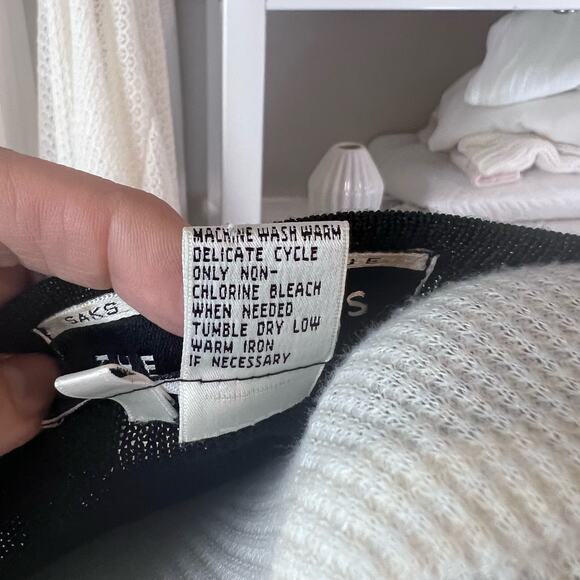 Saks Fifth Avenue The Works women's size Large black w metallic threads #1667 - Picture 6 of 9